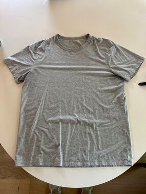 lululemon athletica Men's Heather Gray Crew Tee